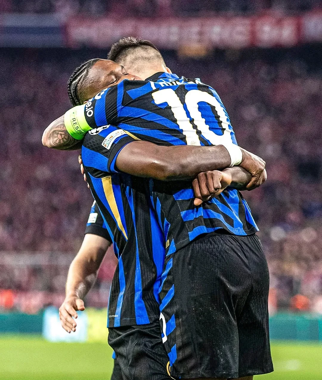 包含国际米兰翻盘比利时，萨拉赫关键制胜的词条