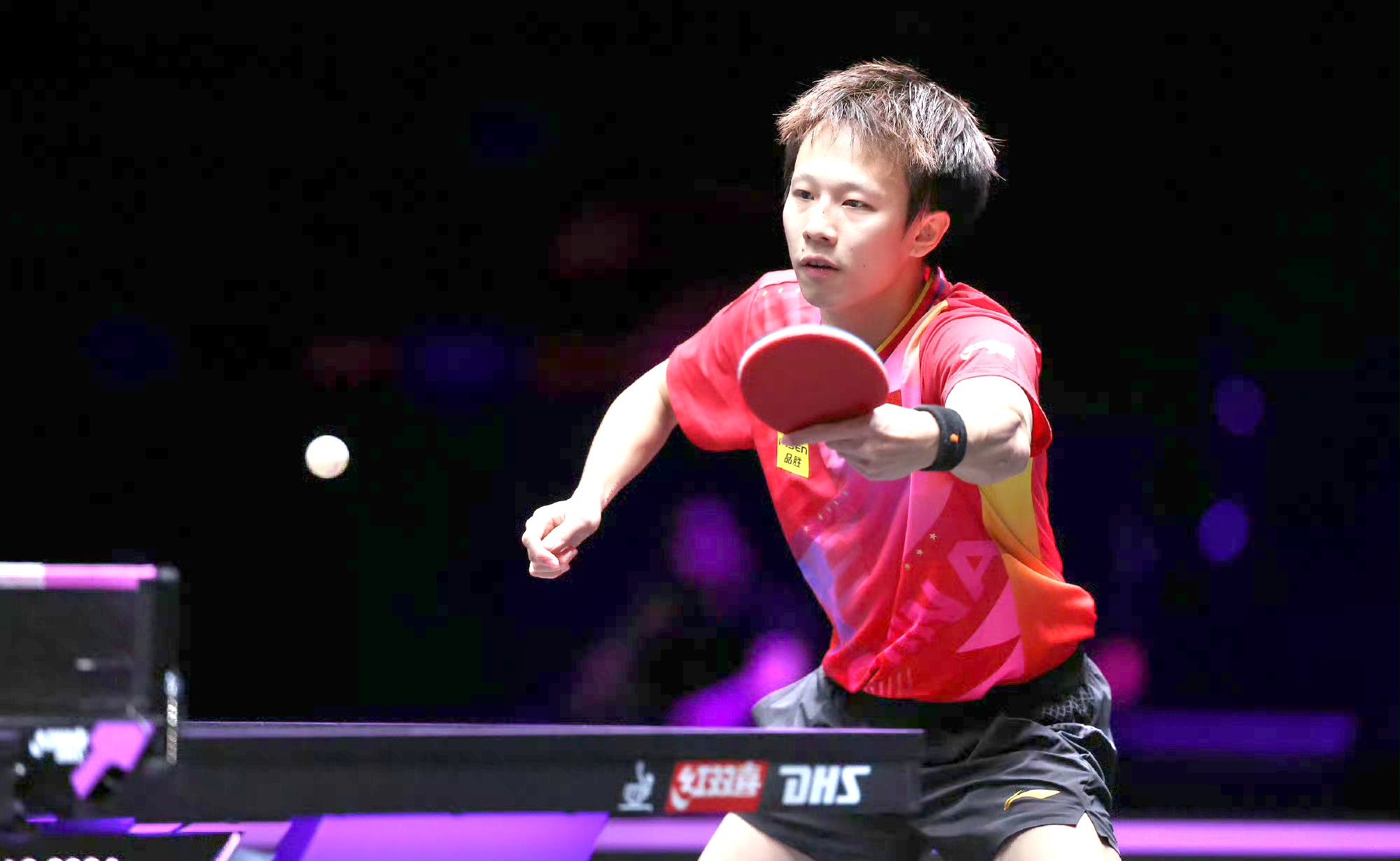 波兰队轻取瑞典队，林高远高光表现