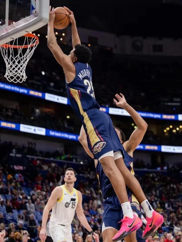 热火轻取爵士，锡安统治全场